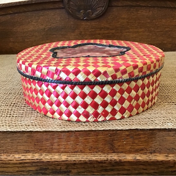 Vintage retro 12  basket weave trivets and storage basket - Picture 2 of 5